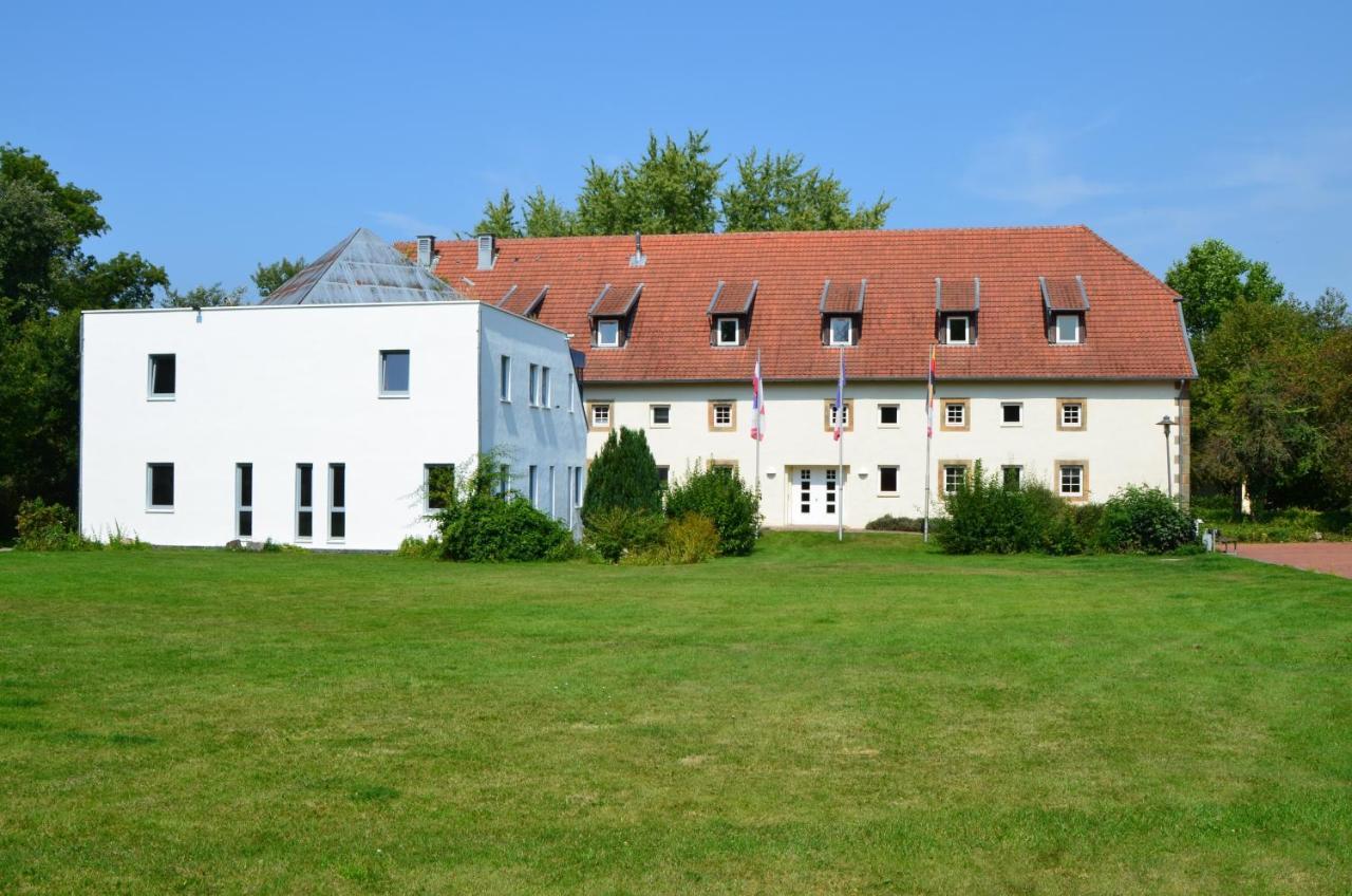 Wohlfuehlhotel Im Schlosspark - Self Checkin Willebadessen Exterior photo